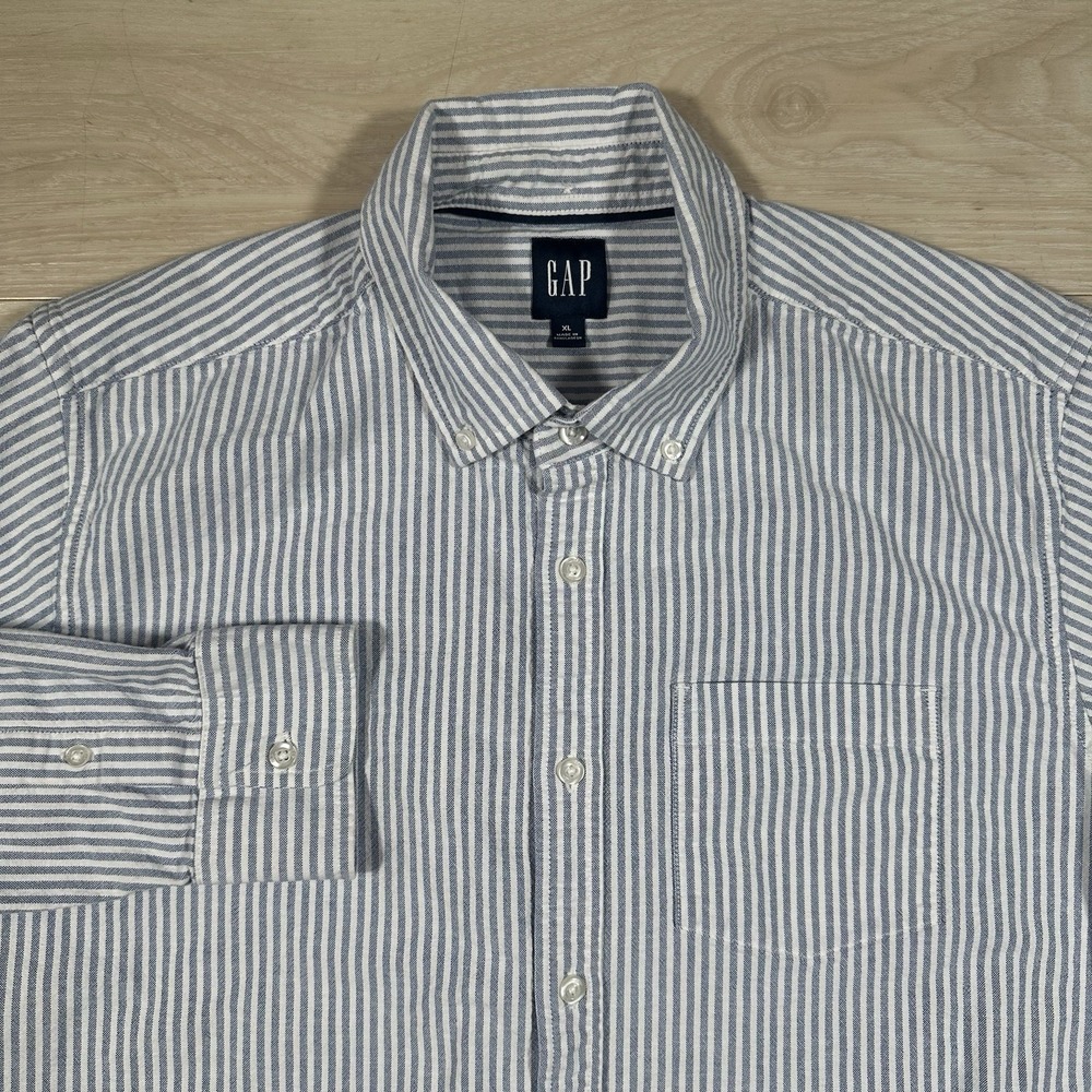 Vintage Gap Vertical Striped Blue White Button Up Shirt Mens XL Preppy Slim